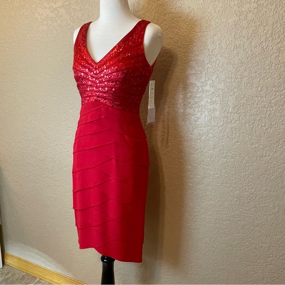 NWT Sherrie Bloom Peter Noviello CHETTA B 100% Silk Red Dress Size 4 - Picture 2 of 13